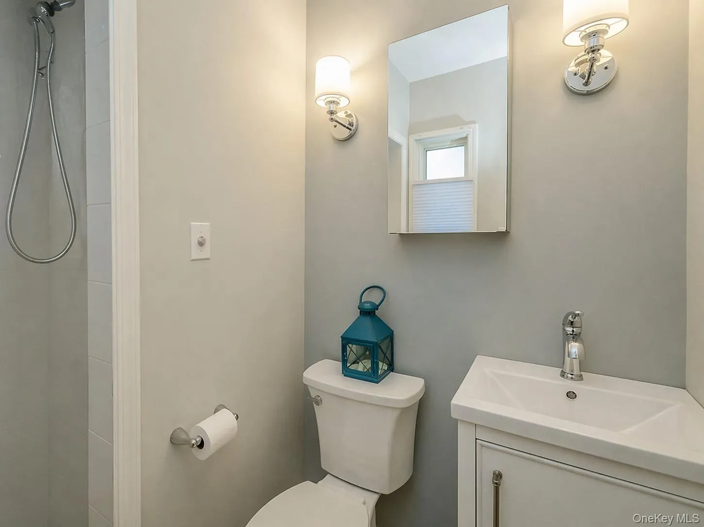61 Cleveland Avenue, Oyster Bay, NY, 3 Bedrooms Bedrooms, 7 Rooms Rooms,2 BathroomsBathrooms,Residential,For Rent,Cleveland,0,988963 61 Cleveland Avenue, Oyster Bay, NY, 3 Bedrooms Bedrooms, 7 Rooms Rooms,2 BathroomsBathrooms,Residential,For Rent,Cleveland,0,988963