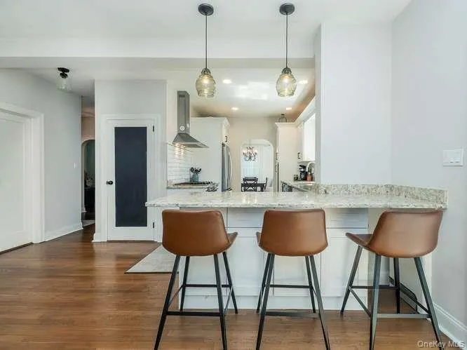 61 Cleveland Avenue, Oyster Bay, NY, 3 Bedrooms Bedrooms, 7 Rooms Rooms,2 BathroomsBathrooms,Residential,For Rent,Cleveland,0,988963 61 Cleveland Avenue, Oyster Bay, NY, 3 Bedrooms Bedrooms, 7 Rooms Rooms,2 BathroomsBathrooms,Residential,For Rent,Cleveland,0,988963