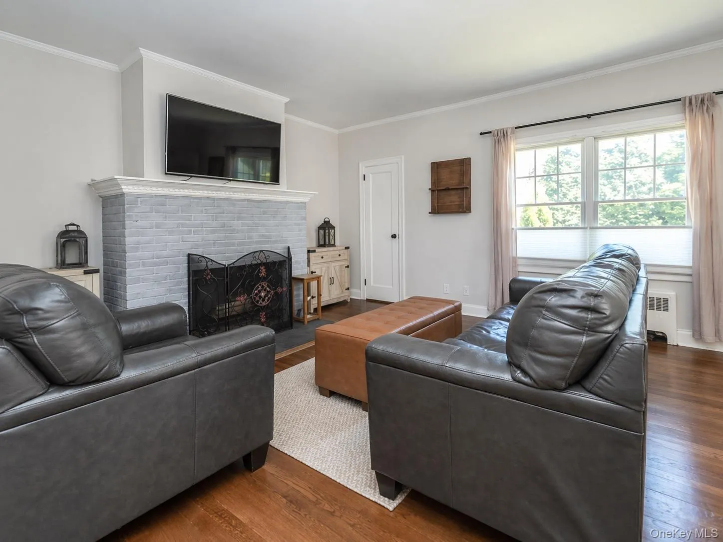61 Cleveland Avenue, Oyster Bay, NY, 3 Bedrooms Bedrooms, 7 Rooms Rooms,2 BathroomsBathrooms,Residential,For Rent,Cleveland,0,988963 61 Cleveland Avenue, Oyster Bay, NY, 3 Bedrooms Bedrooms, 7 Rooms Rooms,2 BathroomsBathrooms,Residential,For Rent,Cleveland,0,988963