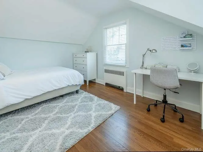 61 Cleveland Avenue, Oyster Bay, NY, 3 Bedrooms Bedrooms, 7 Rooms Rooms,2 BathroomsBathrooms,Residential,For Rent,Cleveland,0,988963 61 Cleveland Avenue, Oyster Bay, NY, 3 Bedrooms Bedrooms, 7 Rooms Rooms,2 BathroomsBathrooms,Residential,For Rent,Cleveland,0,988963