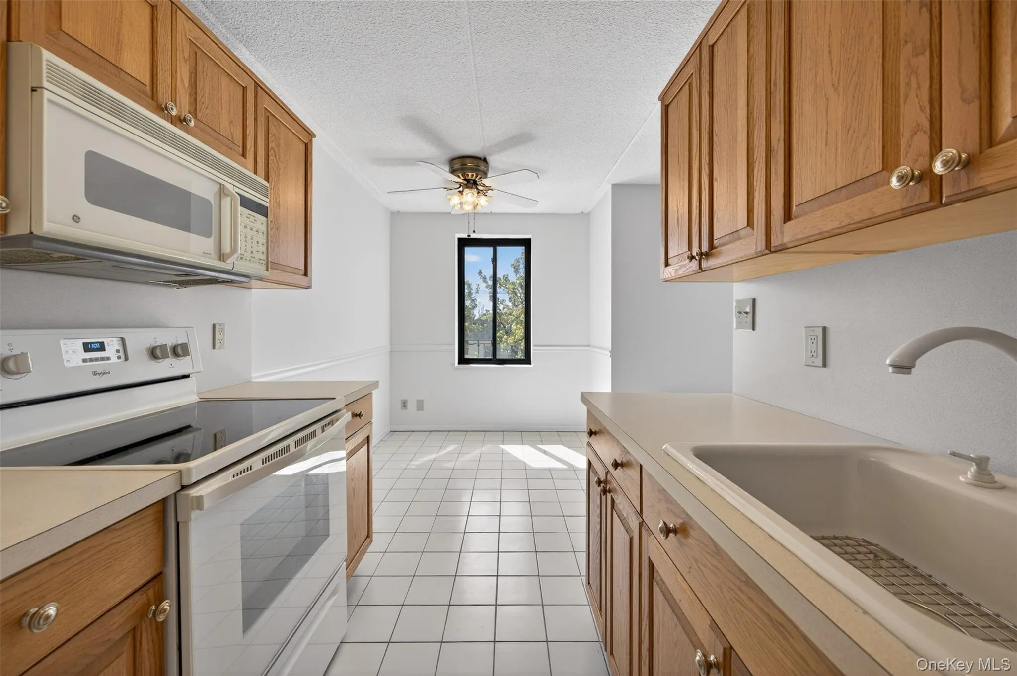 175 Maple Avenue, North Hempstead, NY, 2 Bedrooms Bedrooms, 4 Rooms Rooms,2 BathroomsBathrooms,Residential,For Rent,Maple,0,988965 175 Maple Avenue, North Hempstead, NY, 2 Bedrooms Bedrooms, 4 Rooms Rooms,2 BathroomsBathrooms,Residential,For Rent,Maple,0,988965