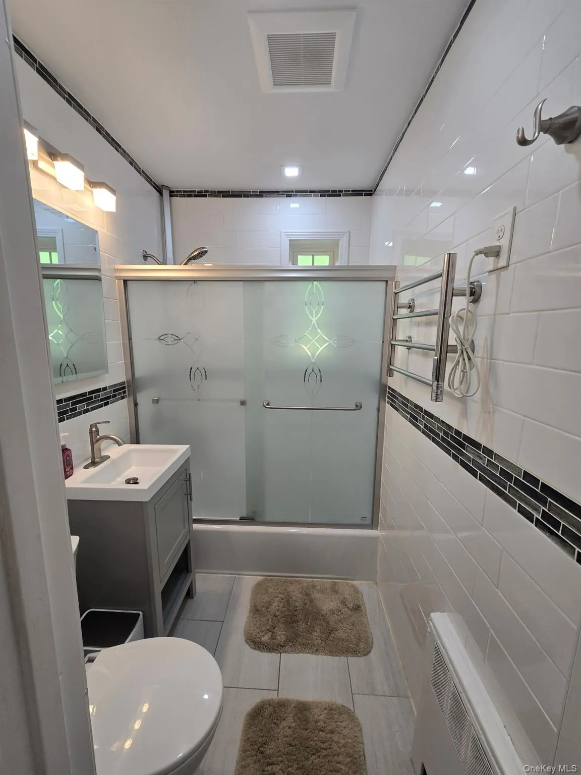 224-14 Kingsbury Avenue, New York, NY, 1 Bedroom Bedrooms, 4 Rooms Rooms,1 BathroomBathrooms,Residential,For Rent,Kingsbury,0,988967 224-14 Kingsbury Avenue, New York, NY, 1 Bedroom Bedrooms, 4 Rooms Rooms,1 BathroomBathrooms,Residential,For Rent,Kingsbury,0,988967