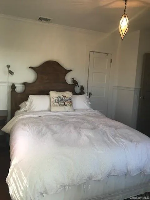16 Crescent Walk, Islip, NY, 5 Bedrooms Bedrooms, 8 Rooms Rooms,3 BathroomsBathrooms,Residential Lease,For Rent,Crescent,0,988969 16 Crescent Walk, Islip, NY, 5 Bedrooms Bedrooms, 8 Rooms Rooms,3 BathroomsBathrooms,Residential Lease,For Rent,Crescent,0,988969