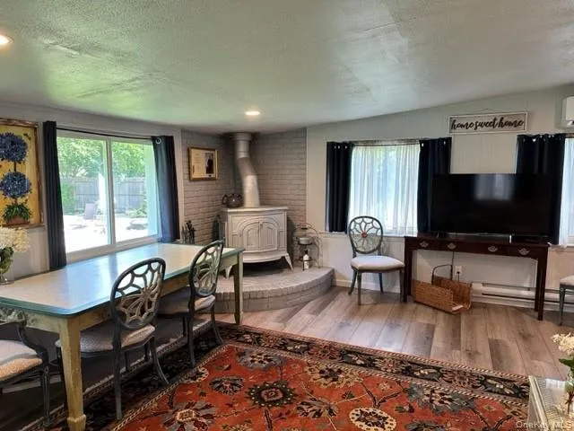 29 Maryland Boulevard, Southampton, NY, 2 Bedrooms Bedrooms, 5 Rooms Rooms,1 BathroomBathrooms,Residential Lease,For Rent,Maryland,0,988984 29 Maryland Boulevard, Southampton, NY, 2 Bedrooms Bedrooms, 5 Rooms Rooms,1 BathroomBathrooms,Residential Lease,For Rent,Maryland,0,988984