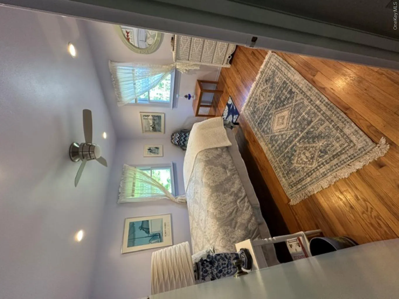 29 Maryland Boulevard, Southampton, NY, 2 Bedrooms Bedrooms, 5 Rooms Rooms,1 BathroomBathrooms,Residential Lease,For Rent,Maryland,0,988984 29 Maryland Boulevard, Southampton, NY, 2 Bedrooms Bedrooms, 5 Rooms Rooms,1 BathroomBathrooms,Residential Lease,For Rent,Maryland,0,988984
