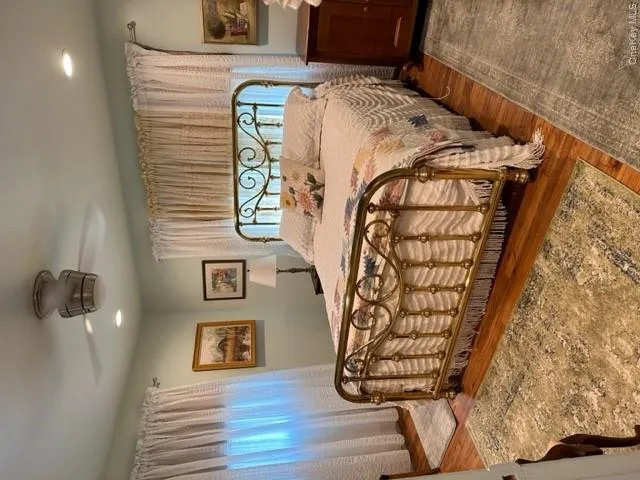 29 Maryland Boulevard, Southampton, NY, 2 Bedrooms Bedrooms, 5 Rooms Rooms,1 BathroomBathrooms,Residential Lease,For Rent,Maryland,0,988984 29 Maryland Boulevard, Southampton, NY, 2 Bedrooms Bedrooms, 5 Rooms Rooms,1 BathroomBathrooms,Residential Lease,For Rent,Maryland,0,988984