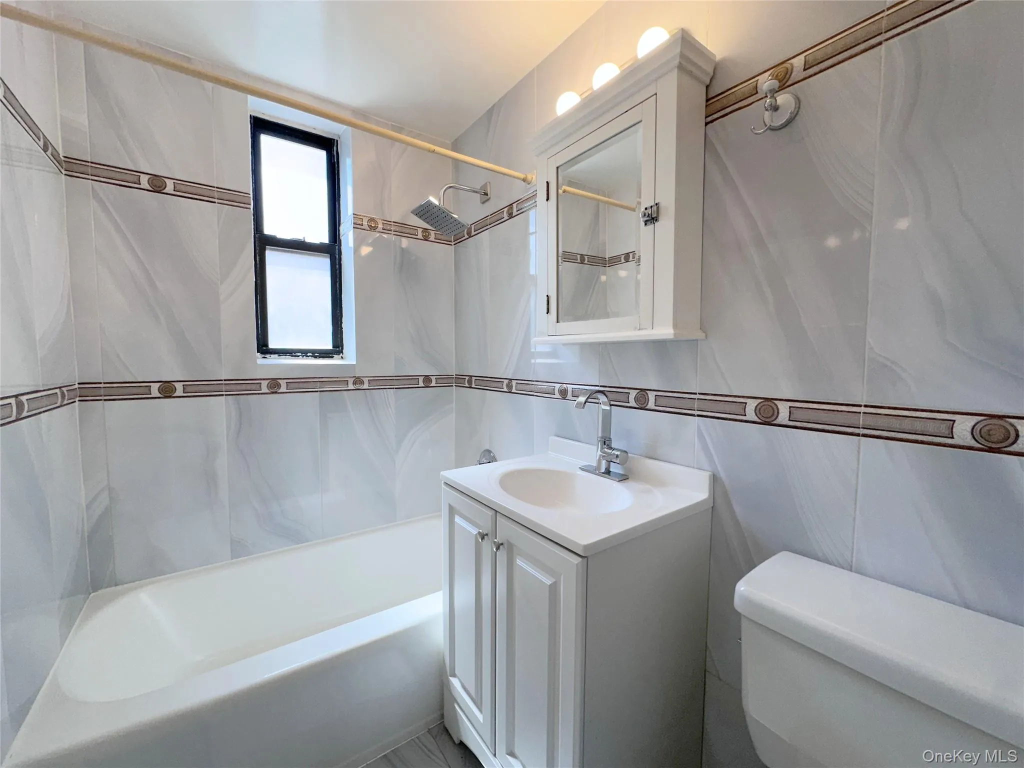 270 Broadway, Yonkers, NY, 3 Bedrooms Bedrooms, 6 Rooms Rooms,2 BathroomsBathrooms,Residential,For Rent,Broadway,0,989006 270 Broadway, Yonkers, NY, 3 Bedrooms Bedrooms, 6 Rooms Rooms,2 BathroomsBathrooms,Residential,For Rent,Broadway,0,989006