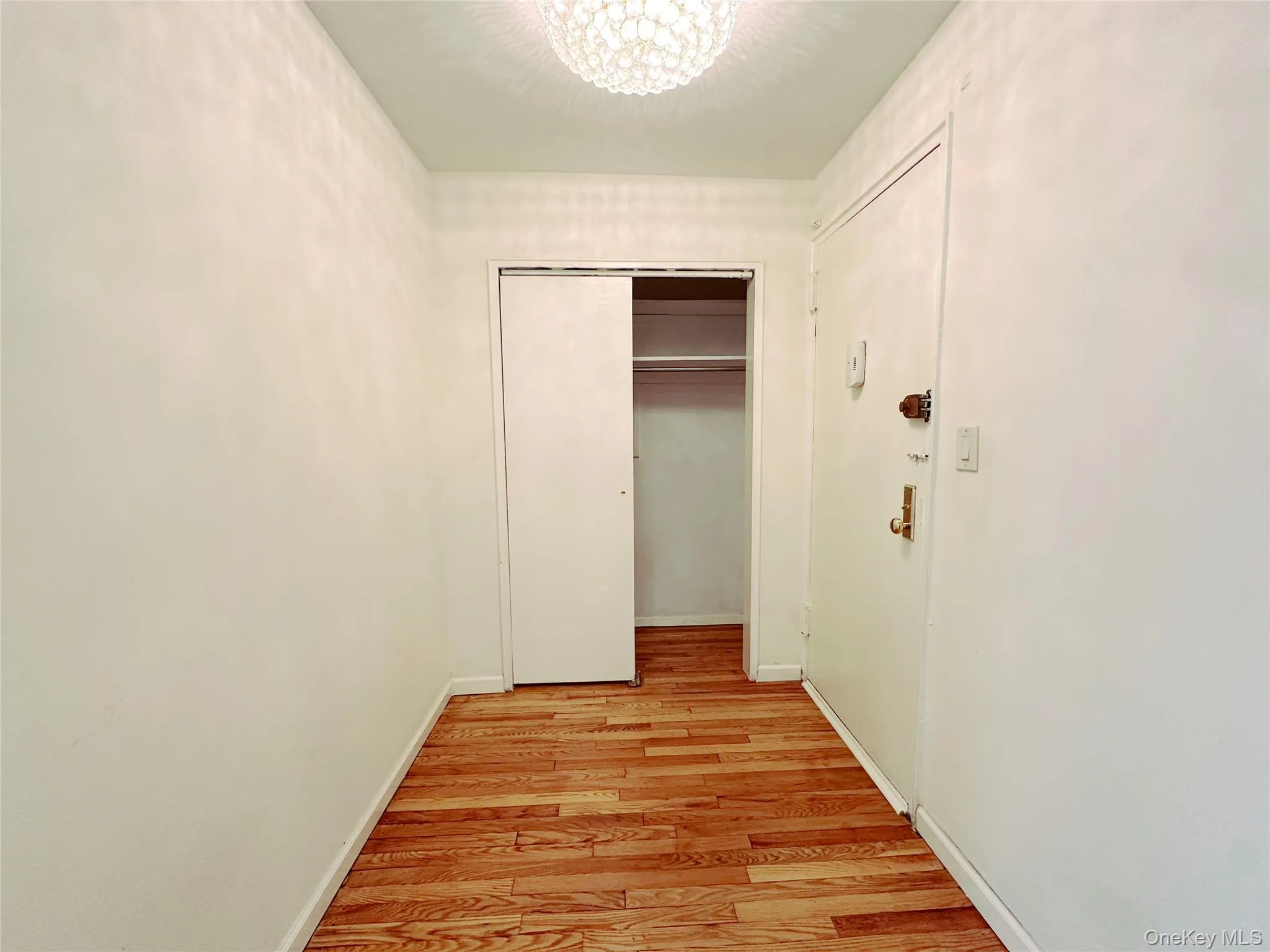270 Broadway, Yonkers, NY, 3 Bedrooms Bedrooms, 6 Rooms Rooms,2 BathroomsBathrooms,Residential,For Rent,Broadway,0,989006 270 Broadway, Yonkers, NY, 3 Bedrooms Bedrooms, 6 Rooms Rooms,2 BathroomsBathrooms,Residential,For Rent,Broadway,0,989006
