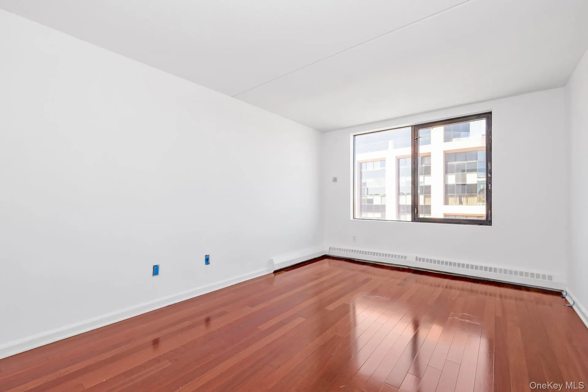 4 Martine Avenue, White Plains, NY, 1 Bedroom Bedrooms, 3 Rooms Rooms,1 BathroomBathrooms,Residential Lease,For Rent,Martine,0,989007 4 Martine Avenue, White Plains, NY, 1 Bedroom Bedrooms, 3 Rooms Rooms,1 BathroomBathrooms,Residential Lease,For Rent,Martine,0,989007