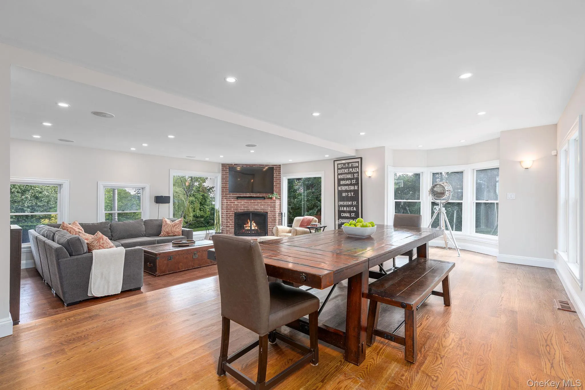 58 Tiana Road, Southampton, NY, 4 Bedrooms Bedrooms, 12 Rooms Rooms,4 BathroomsBathrooms,Residential,For Rent,Tiana,0,989012 58 Tiana Road, Southampton, NY, 4 Bedrooms Bedrooms, 12 Rooms Rooms,4 BathroomsBathrooms,Residential,For Rent,Tiana,0,989012