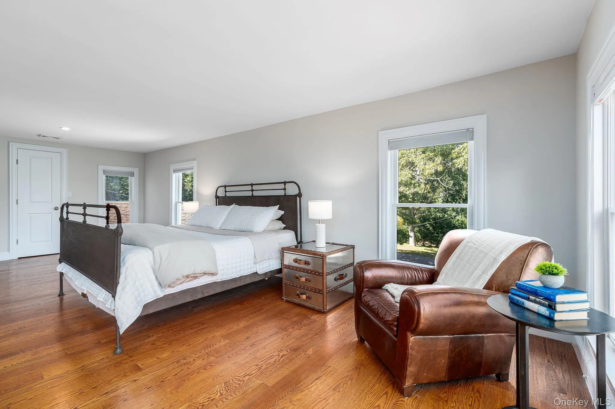 58 Tiana Road, Southampton, NY, 4 Bedrooms Bedrooms, 12 Rooms Rooms,4 BathroomsBathrooms,Residential,For Rent,Tiana,0,989012 58 Tiana Road, Southampton, NY, 4 Bedrooms Bedrooms, 12 Rooms Rooms,4 BathroomsBathrooms,Residential,For Rent,Tiana,0,989012