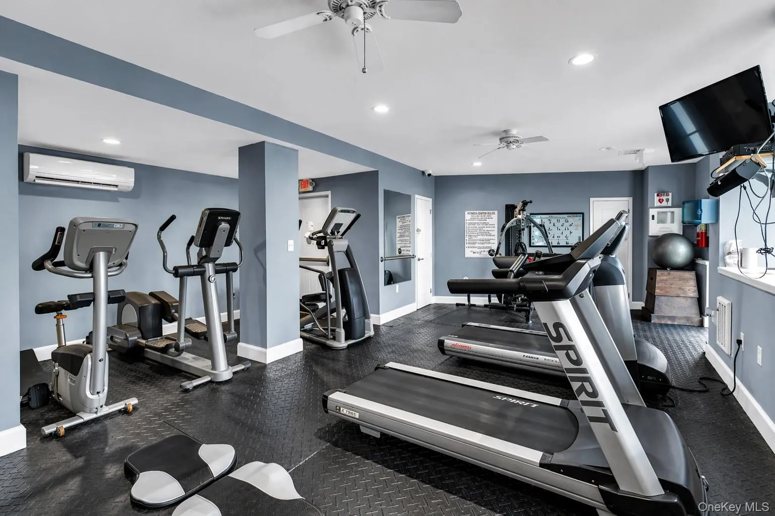 585 Dune Road, Southampton, NY, 4 Bedrooms Bedrooms, 6 Rooms Rooms,2 BathroomsBathrooms,Residential Lease,For Rent,Dune,0,989015 585 Dune Road, Southampton, NY, 4 Bedrooms Bedrooms, 6 Rooms Rooms,2 BathroomsBathrooms,Residential Lease,For Rent,Dune,0,989015