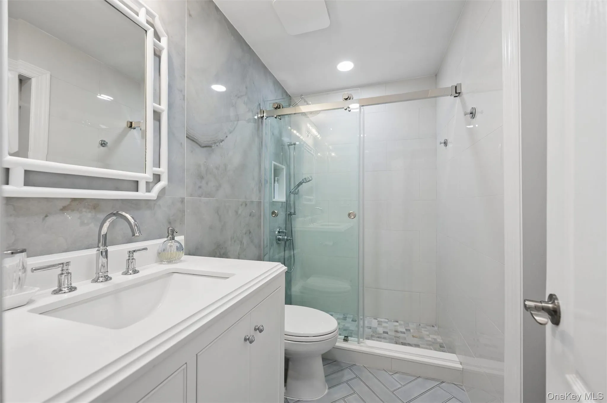 585 Dune Road, Southampton, NY, 4 Bedrooms Bedrooms, 6 Rooms Rooms,2 BathroomsBathrooms,Residential Lease,For Rent,Dune,0,989015 585 Dune Road, Southampton, NY, 4 Bedrooms Bedrooms, 6 Rooms Rooms,2 BathroomsBathrooms,Residential Lease,For Rent,Dune,0,989015