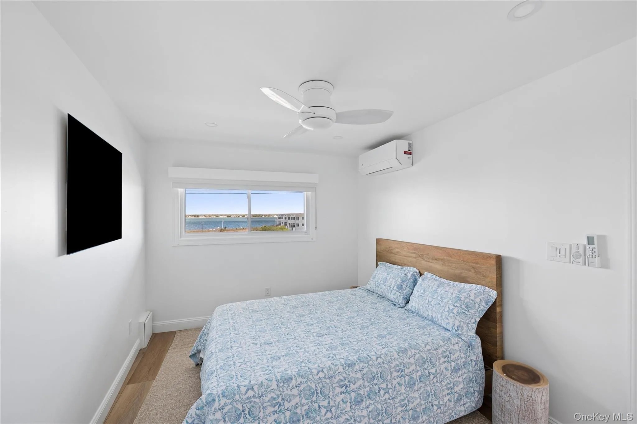 585 Dune Road, Southampton, NY, 4 Bedrooms Bedrooms, 6 Rooms Rooms,2 BathroomsBathrooms,Residential Lease,For Rent,Dune,0,989015 585 Dune Road, Southampton, NY, 4 Bedrooms Bedrooms, 6 Rooms Rooms,2 BathroomsBathrooms,Residential Lease,For Rent,Dune,0,989015