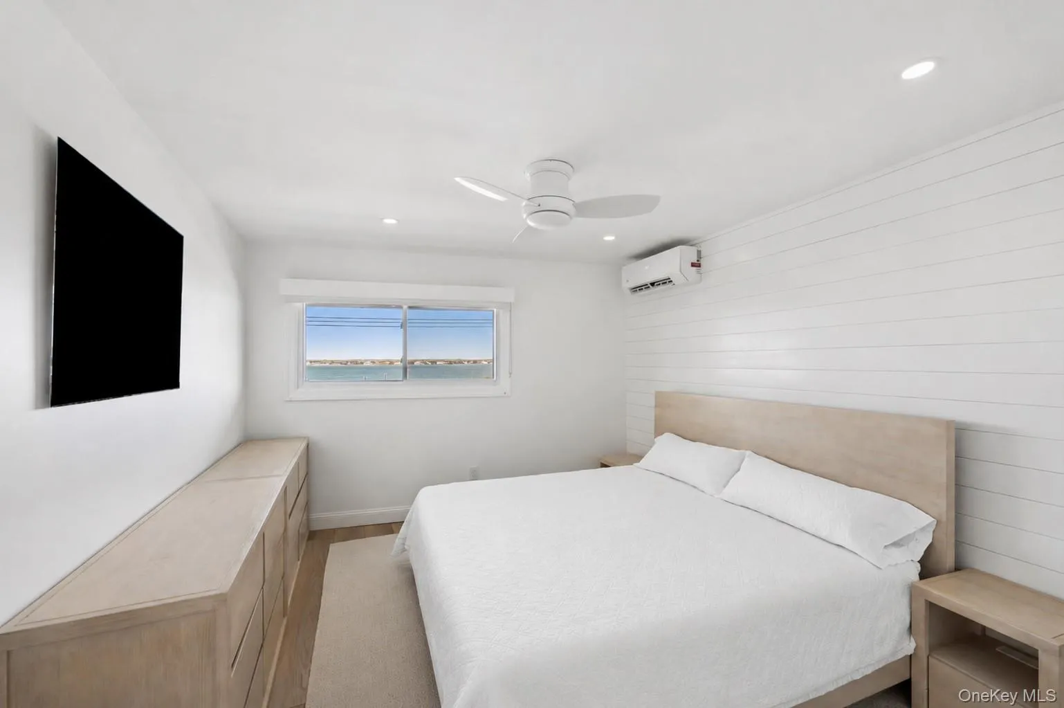 585 Dune Road, Southampton, NY, 4 Bedrooms Bedrooms, 6 Rooms Rooms,2 BathroomsBathrooms,Residential Lease,For Rent,Dune,0,989015 585 Dune Road, Southampton, NY, 4 Bedrooms Bedrooms, 6 Rooms Rooms,2 BathroomsBathrooms,Residential Lease,For Rent,Dune,0,989015