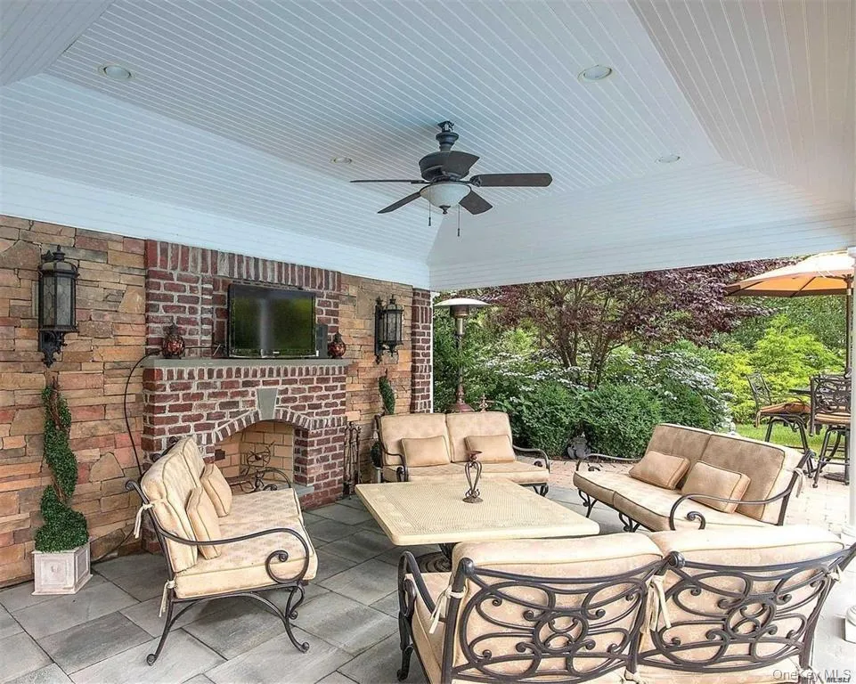 8 China Lane, Brookhaven, NY, 5 Bedrooms Bedrooms, 15 Rooms Rooms,4 BathroomsBathrooms,Residential,For Rent,China,0,989027 8 China Lane, Brookhaven, NY, 5 Bedrooms Bedrooms, 15 Rooms Rooms,4 BathroomsBathrooms,Residential,For Rent,China,0,989027