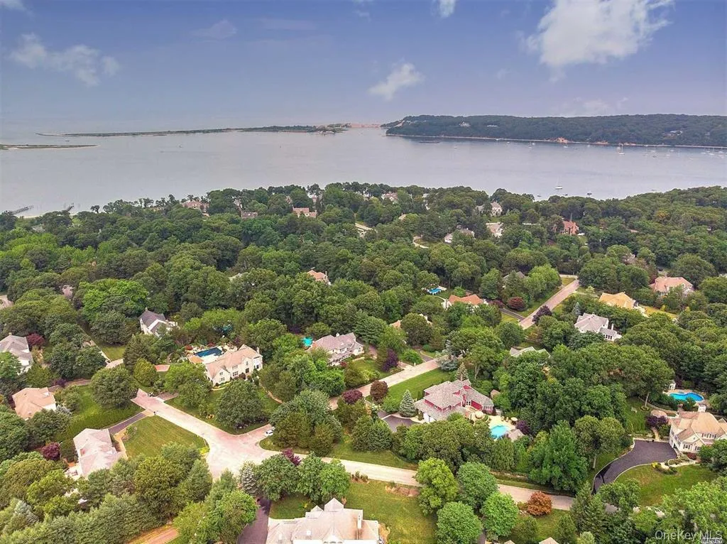 8 China Lane, Brookhaven, NY, 5 Bedrooms Bedrooms, 15 Rooms Rooms,4 BathroomsBathrooms,Residential,For Rent,China,0,989027 8 China Lane, Brookhaven, NY, 5 Bedrooms Bedrooms, 15 Rooms Rooms,4 BathroomsBathrooms,Residential,For Rent,China,0,989027
