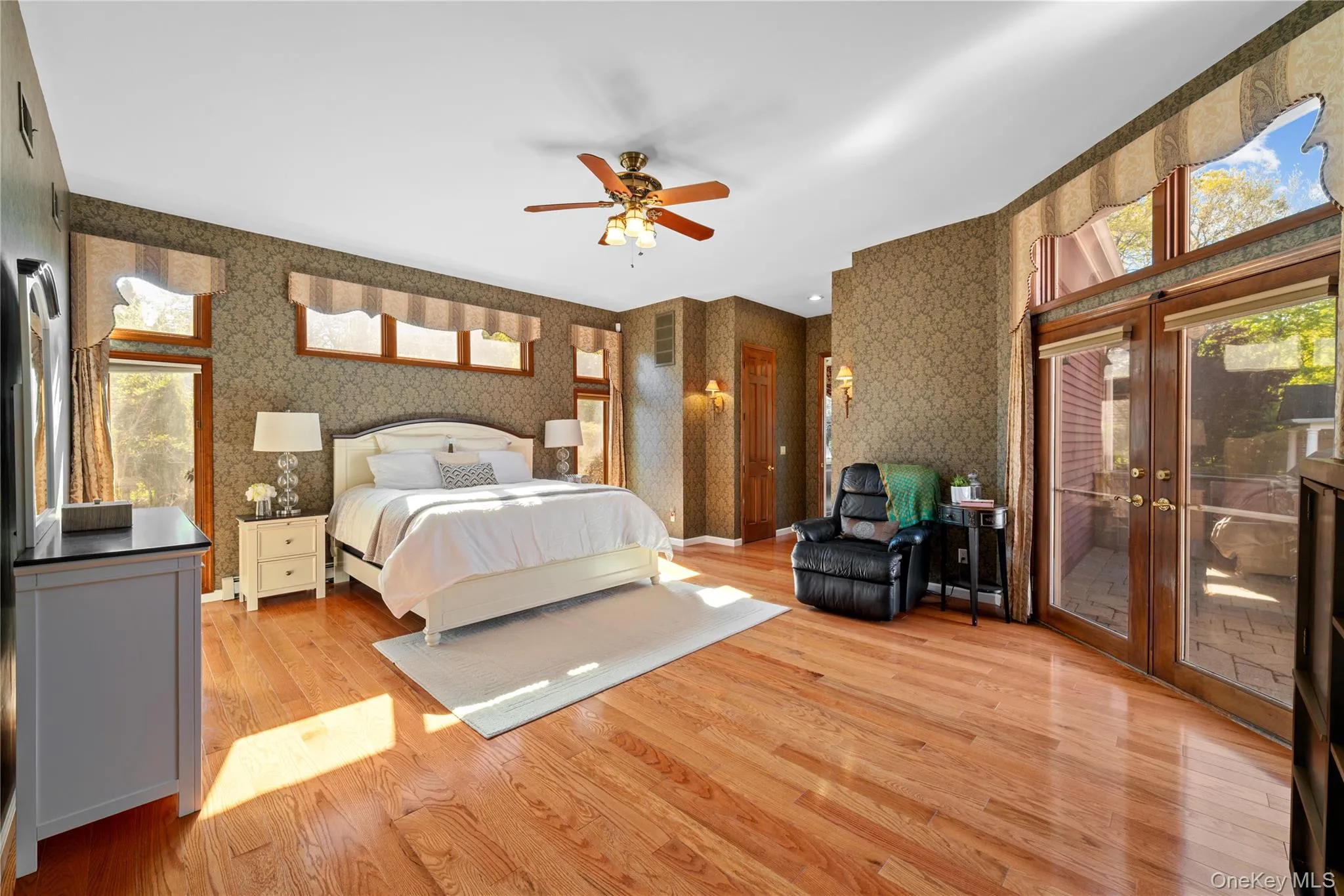 8 China Lane, Brookhaven, NY, 5 Bedrooms Bedrooms, 15 Rooms Rooms,4 BathroomsBathrooms,Residential,For Rent,China,0,989027 8 China Lane, Brookhaven, NY, 5 Bedrooms Bedrooms, 15 Rooms Rooms,4 BathroomsBathrooms,Residential,For Rent,China,0,989027