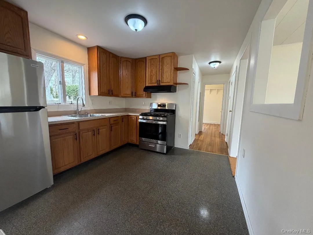 17 Eastover Road, Islip, NY, 2 Bedrooms Bedrooms, 7 Rooms Rooms,1 BathroomBathrooms,Residential Lease,For Rent,Eastover,0,989032 17 Eastover Road, Islip, NY, 2 Bedrooms Bedrooms, 7 Rooms Rooms,1 BathroomBathrooms,Residential Lease,For Rent,Eastover,0,989032