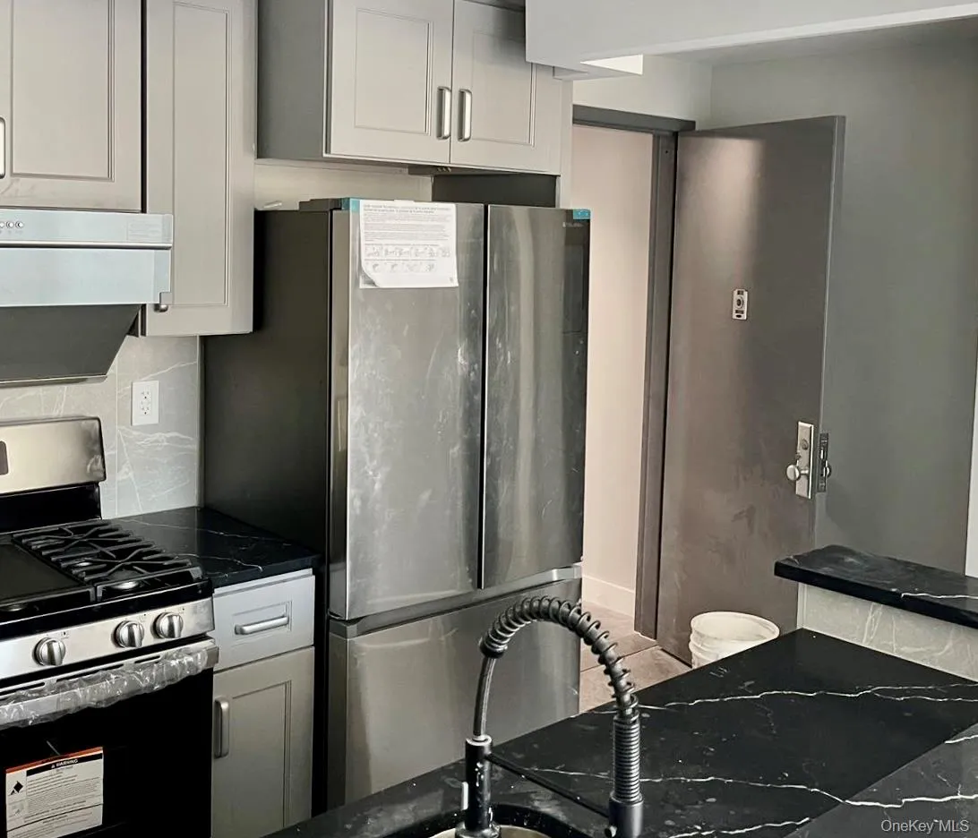 20-22 College Point Boulevard, New York, NY, 2 Bedrooms Bedrooms, 4 Rooms Rooms,1 BathroomBathrooms,Residential Lease,For Rent,College Point,0,989042 20-22 College Point Boulevard, New York, NY, 2 Bedrooms Bedrooms, 4 Rooms Rooms,1 BathroomBathrooms,Residential Lease,For Rent,College Point,0,989042