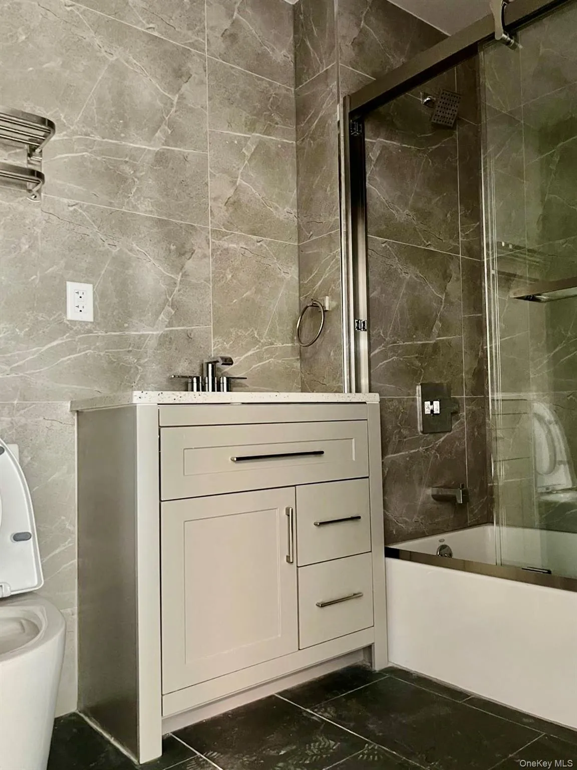 20-22 College Point Boulevard, New York, NY, 2 Bedrooms Bedrooms, 4 Rooms Rooms,1 BathroomBathrooms,Residential Lease,For Rent,College Point,0,989042 20-22 College Point Boulevard, New York, NY, 2 Bedrooms Bedrooms, 4 Rooms Rooms,1 BathroomBathrooms,Residential Lease,For Rent,College Point,0,989042