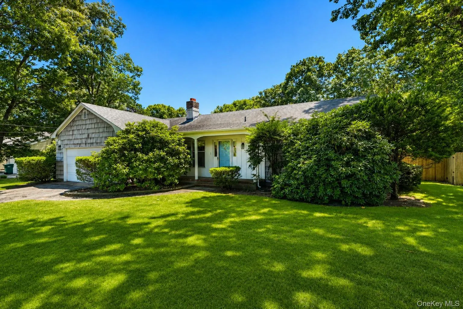 11 White Birch Trail, Southampton, NY, 2 Bedrooms Bedrooms, 7 Rooms Rooms,2 BathroomsBathrooms,Residential,For Rent,White Birch,0,989050 11 White Birch Trail, Southampton, NY, 2 Bedrooms Bedrooms, 7 Rooms Rooms,2 BathroomsBathrooms,Residential,For Rent,White Birch,0,989050