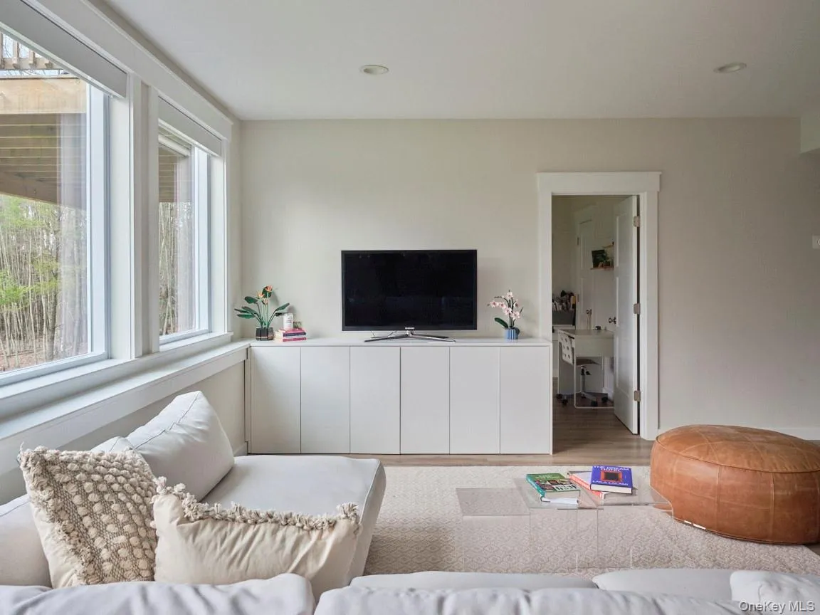 95 Mill Rock Road, Rochester, NY, 4 Bedrooms Bedrooms, 10 Rooms Rooms,3 BathroomsBathrooms,Residential,For Rent,Mill Rock,0,989066 95 Mill Rock Road, Rochester, NY, 4 Bedrooms Bedrooms, 10 Rooms Rooms,3 BathroomsBathrooms,Residential,For Rent,Mill Rock,0,989066