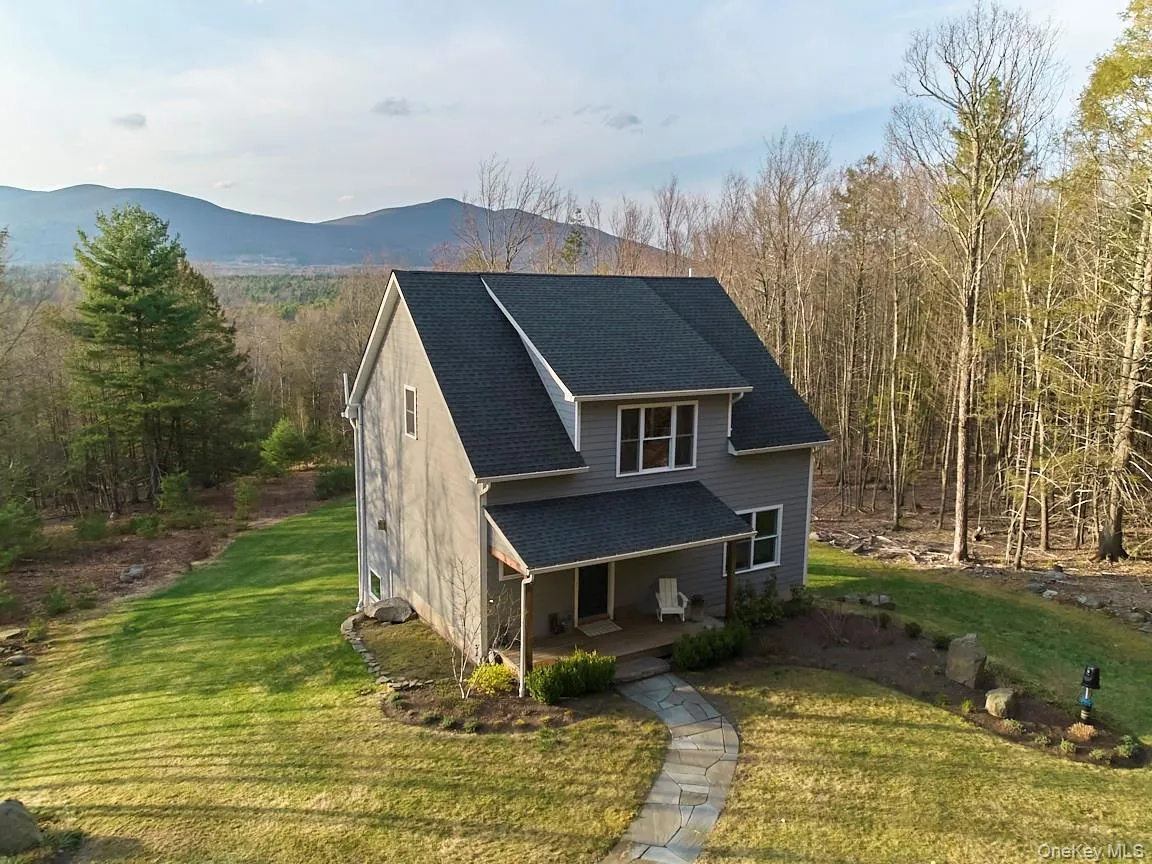 95 Mill Rock Road, Rochester, NY, 4 Bedrooms Bedrooms, 10 Rooms Rooms,3 BathroomsBathrooms,Residential,For Rent,Mill Rock,0,989066 95 Mill Rock Road, Rochester, NY, 4 Bedrooms Bedrooms, 10 Rooms Rooms,3 BathroomsBathrooms,Residential,For Rent,Mill Rock,0,989066
