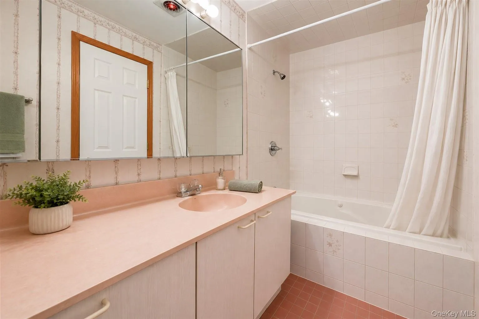 4 Mack Place, Monroe, NY, 4 Bedrooms Bedrooms, 9 Rooms Rooms,2 BathroomsBathrooms,Residential Sale,For Rent,Mack,0,989071 4 Mack Place, Monroe, NY, 4 Bedrooms Bedrooms, 9 Rooms Rooms,2 BathroomsBathrooms,Residential Sale,For Rent,Mack,0,989071