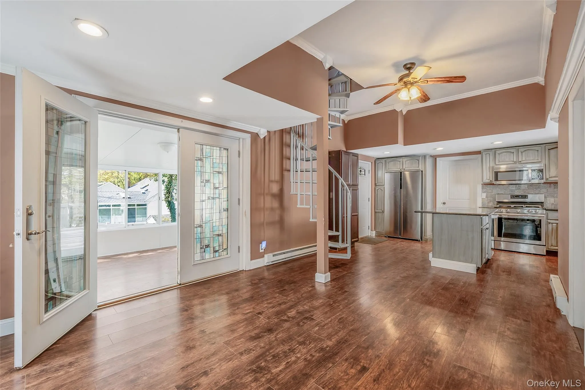 93 Maple Road, Smithtown, NY, 2 Bedrooms Bedrooms, 5 Rooms Rooms,1 BathroomBathrooms,Residential,For Rent,Maple,0,989075 93 Maple Road, Smithtown, NY, 2 Bedrooms Bedrooms, 5 Rooms Rooms,1 BathroomBathrooms,Residential,For Rent,Maple,0,989075