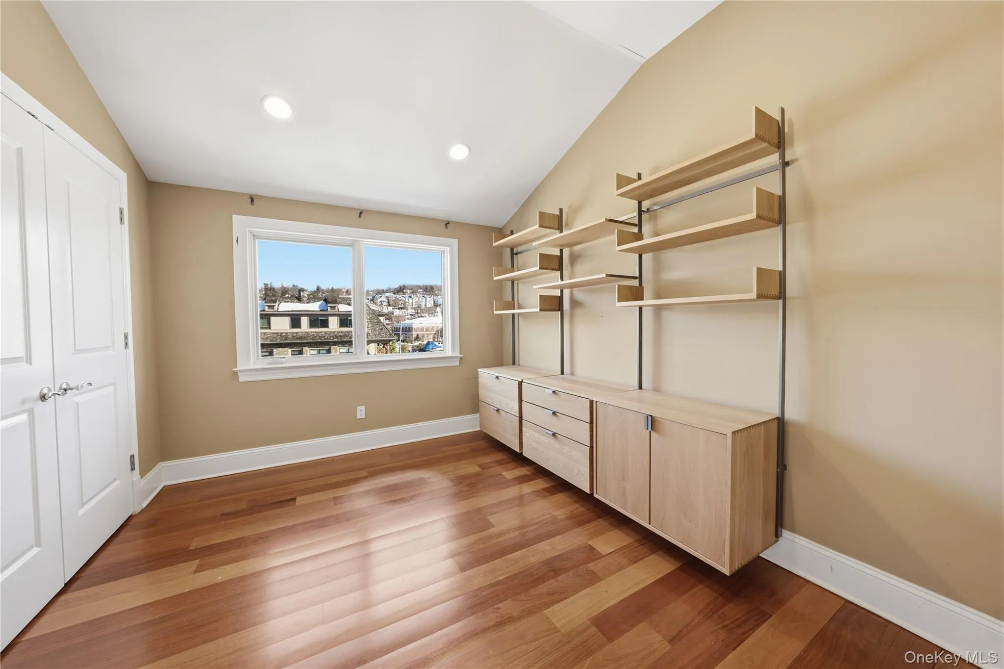 127 Main Street, Greenburgh, NY, 3 Bedrooms Bedrooms, 5 Rooms Rooms,2 BathroomsBathrooms,Residential,For Rent,Main,0,989078 127 Main Street, Greenburgh, NY, 3 Bedrooms Bedrooms, 5 Rooms Rooms,2 BathroomsBathrooms,Residential,For Rent,Main,0,989078
