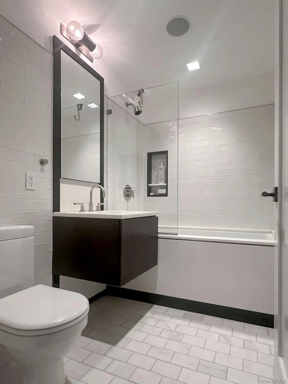 1212 5th Avenue, New York, NY, 3 Bedrooms Bedrooms, 6 Rooms Rooms,3 BathroomsBathrooms,Residential,For Rent,5th,0,989081 1212 5th Avenue, New York, NY, 3 Bedrooms Bedrooms, 6 Rooms Rooms,3 BathroomsBathrooms,Residential,For Rent,5th,0,989081