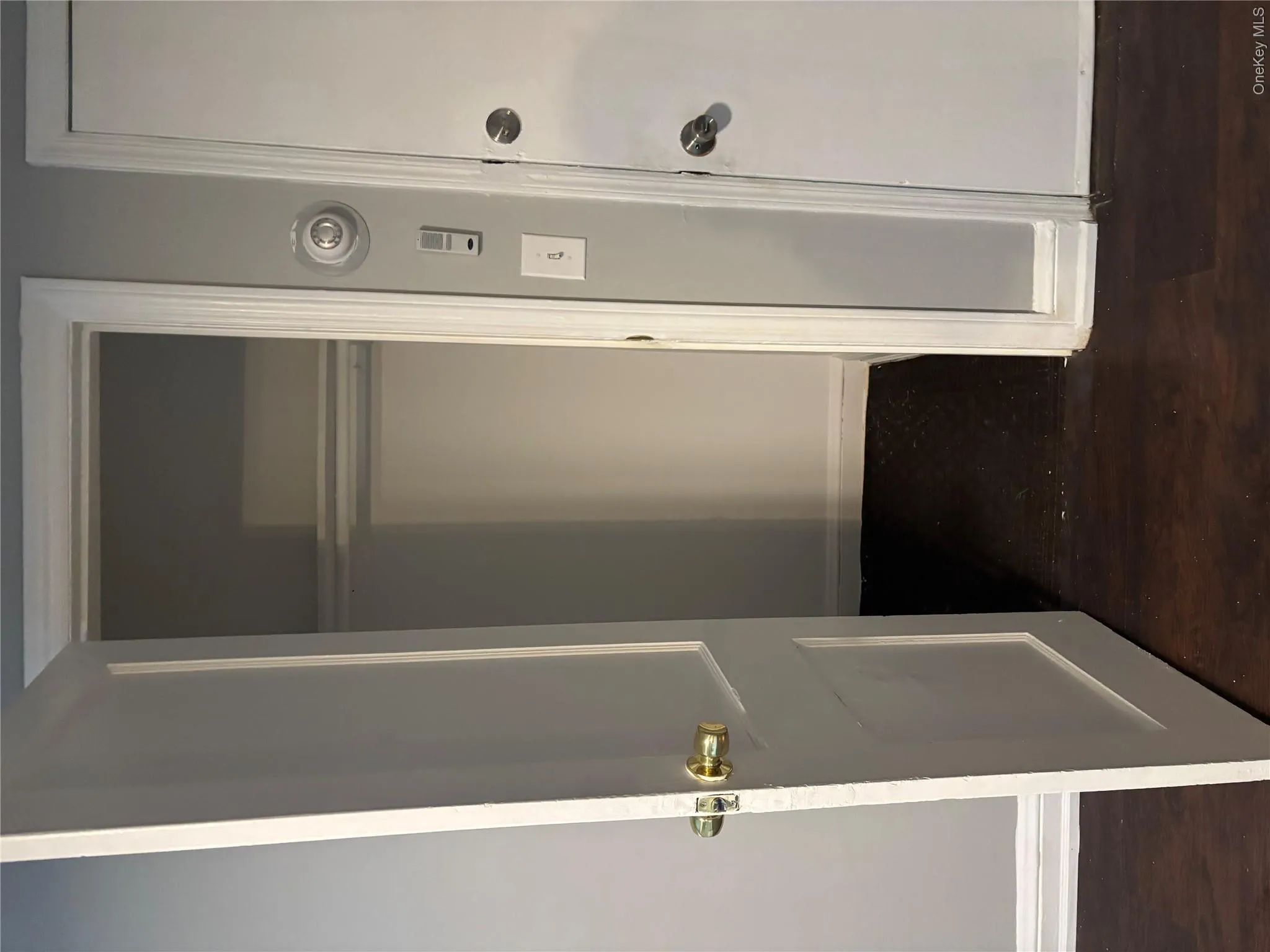 145 New Hyde Park Road, Hempstead, NY, 1 Bedroom Bedrooms, 4 Rooms Rooms,1 BathroomBathrooms,Residential Lease,For Rent,New Hyde Park,0,989094 145 New Hyde Park Road, Hempstead, NY, 1 Bedroom Bedrooms, 4 Rooms Rooms,1 BathroomBathrooms,Residential Lease,For Rent,New Hyde Park,0,989094