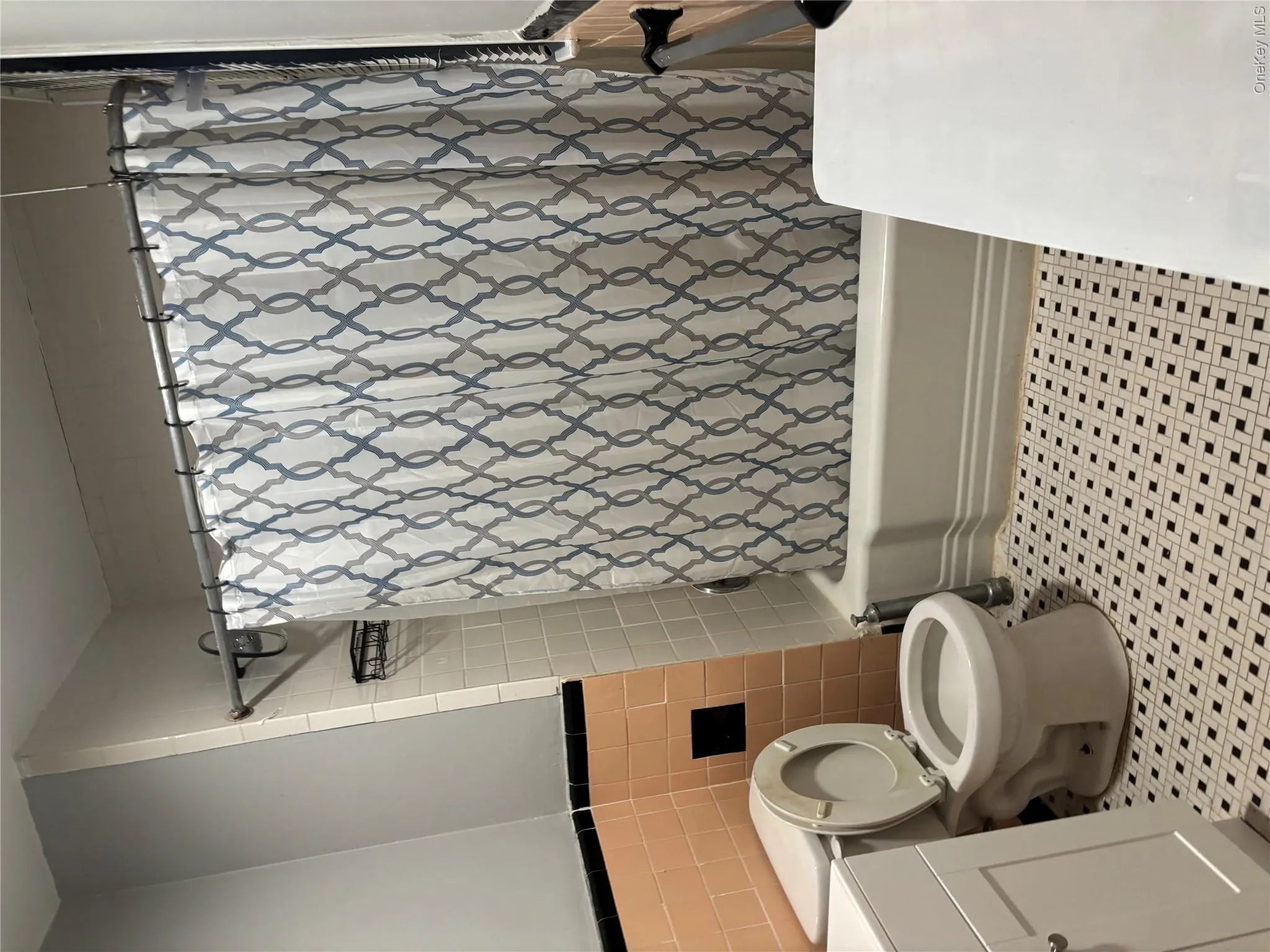 145 New Hyde Park Road, Hempstead, NY, 1 Bedroom Bedrooms, 4 Rooms Rooms,1 BathroomBathrooms,Residential Lease,For Rent,New Hyde Park,0,989094 145 New Hyde Park Road, Hempstead, NY, 1 Bedroom Bedrooms, 4 Rooms Rooms,1 BathroomBathrooms,Residential Lease,For Rent,New Hyde Park,0,989094