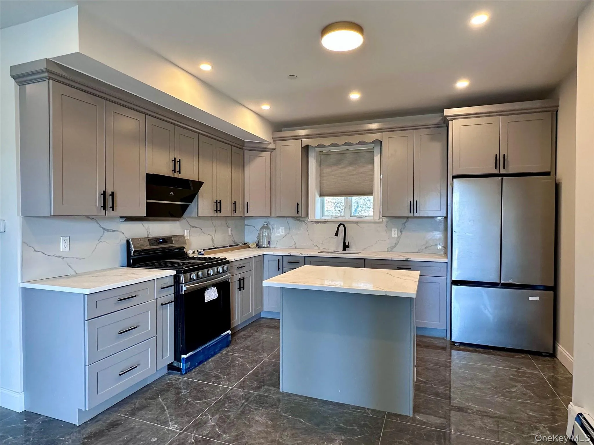 6467 185th Street, New York, NY, 2 Bedrooms Bedrooms, 5 Rooms Rooms,1 BathroomBathrooms,Residential Lease,For Rent,185th,0,989099 6467 185th Street, New York, NY, 2 Bedrooms Bedrooms, 5 Rooms Rooms,1 BathroomBathrooms,Residential Lease,For Rent,185th,0,989099