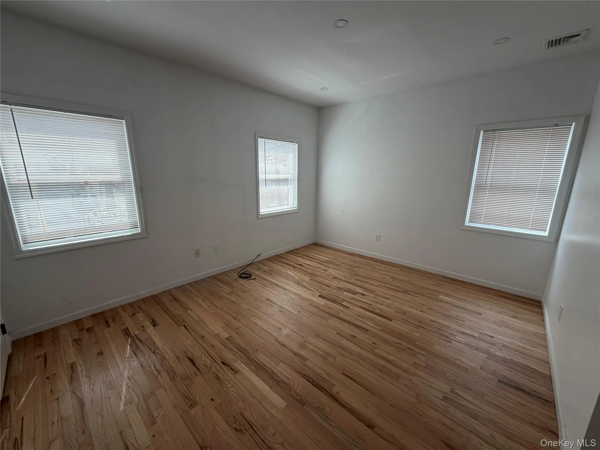 127 Main Street, Greenburgh, NY, 2 Bedrooms Bedrooms, 4 Rooms Rooms,2 BathroomsBathrooms,Residential Lease,For Rent,Main,0,989100 127 Main Street, Greenburgh, NY, 2 Bedrooms Bedrooms, 4 Rooms Rooms,2 BathroomsBathrooms,Residential Lease,For Rent,Main,0,989100