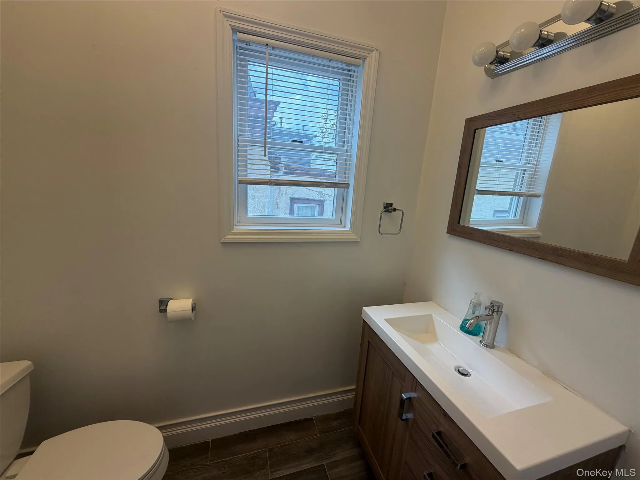 127 Main Street, Greenburgh, NY, 2 Bedrooms Bedrooms, 4 Rooms Rooms,2 BathroomsBathrooms,Residential Lease,For Rent,Main,0,989100 127 Main Street, Greenburgh, NY, 2 Bedrooms Bedrooms, 4 Rooms Rooms,2 BathroomsBathrooms,Residential Lease,For Rent,Main,0,989100