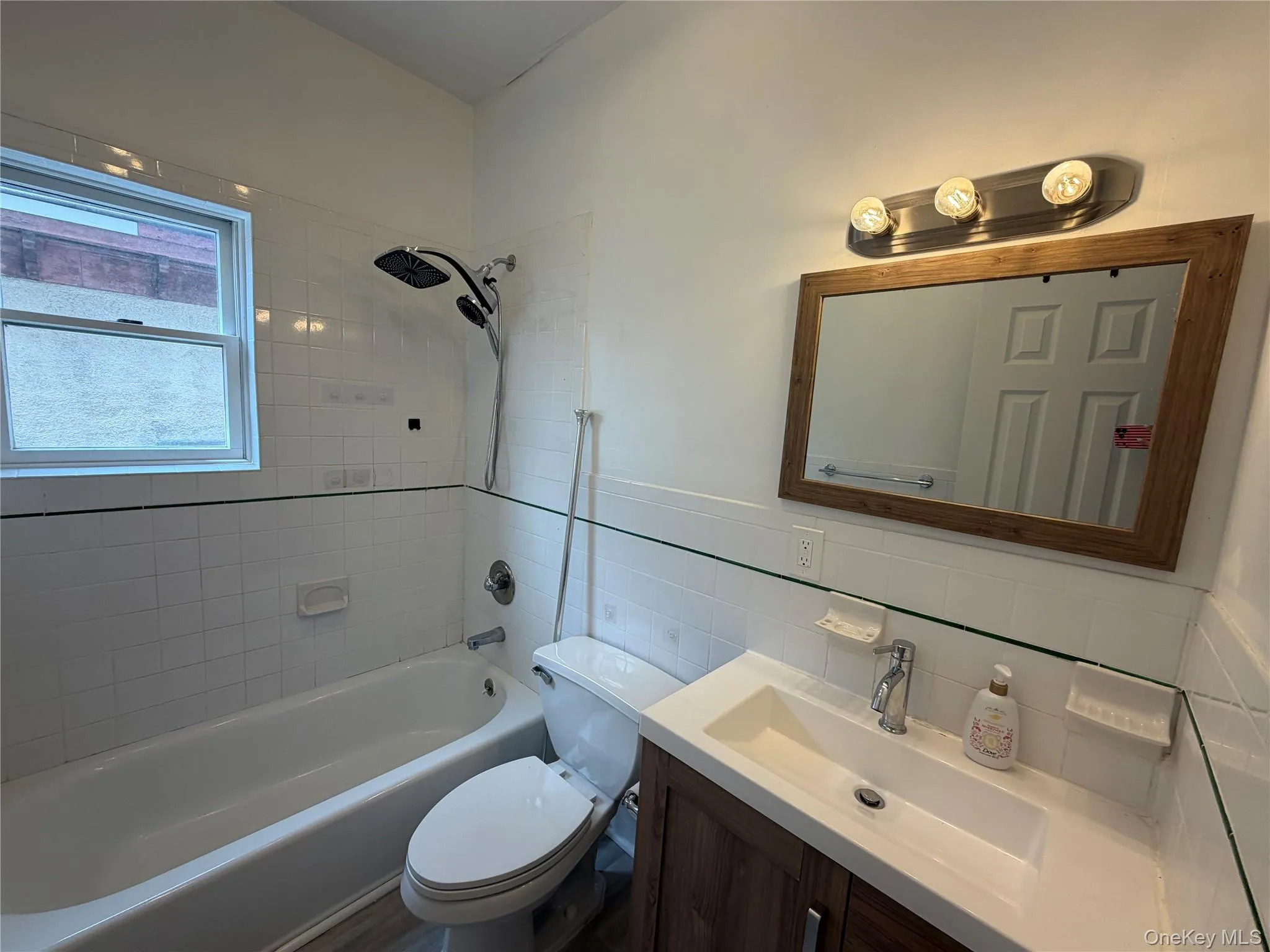 127 Main Street, Greenburgh, NY, 2 Bedrooms Bedrooms, 4 Rooms Rooms,2 BathroomsBathrooms,Residential Lease,For Rent,Main,0,989100 127 Main Street, Greenburgh, NY, 2 Bedrooms Bedrooms, 4 Rooms Rooms,2 BathroomsBathrooms,Residential Lease,For Rent,Main,0,989100