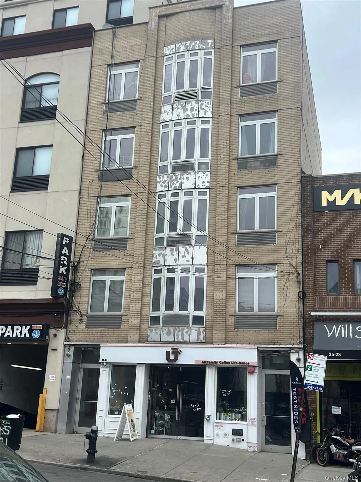 3521 Farrington Street, New York, NY, 2 Bedrooms Bedrooms, 4 Rooms Rooms,1 BathroomBathrooms,Residential Lease,For Rent,Farrington,0,989102 3521 Farrington Street, New York, NY, 2 Bedrooms Bedrooms, 4 Rooms Rooms,1 BathroomBathrooms,Residential Lease,For Rent,Farrington,0,989102