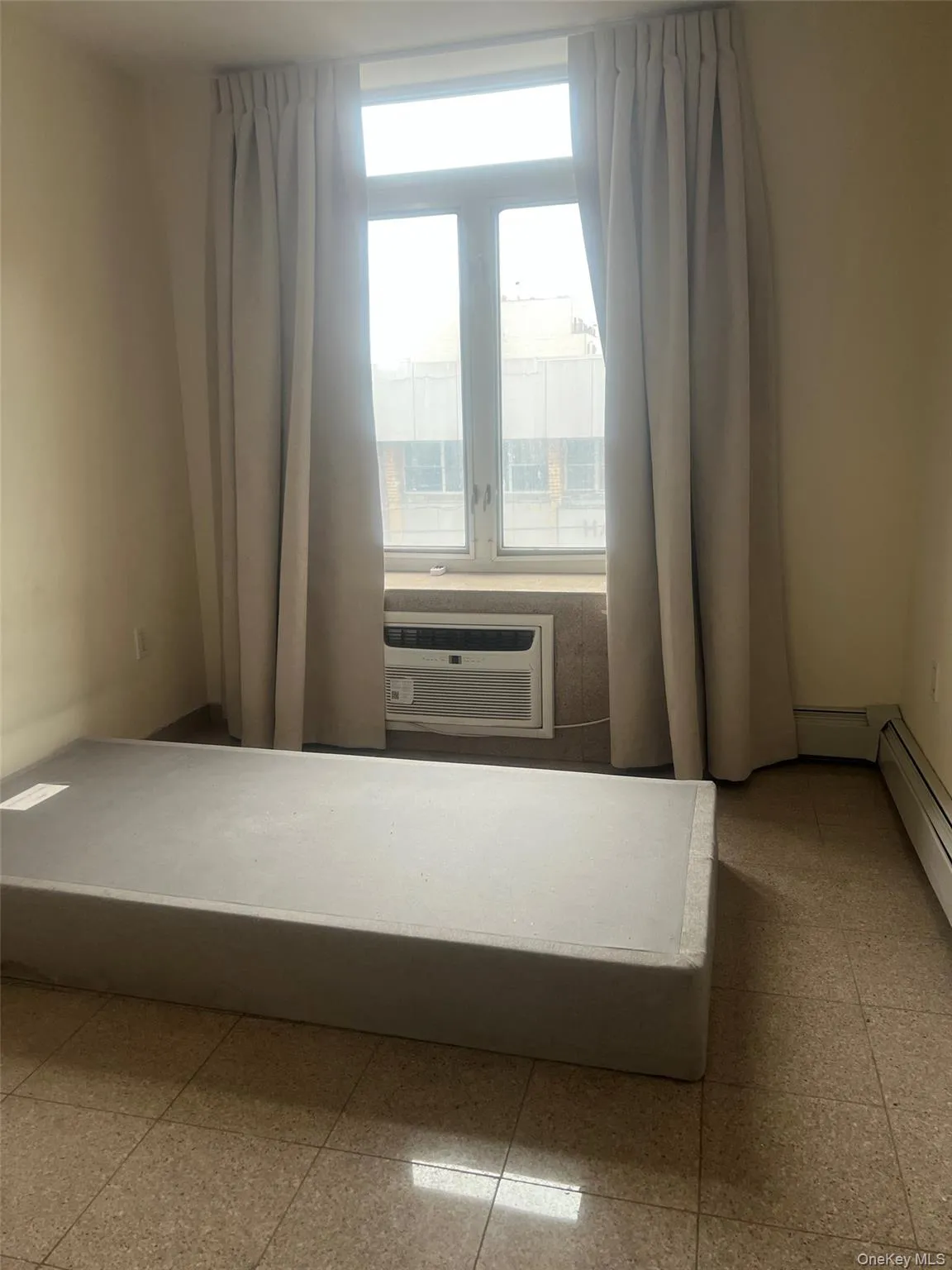 3521 Farrington Street, New York, NY, 2 Bedrooms Bedrooms, 4 Rooms Rooms,1 BathroomBathrooms,Residential Lease,For Rent,Farrington,0,989102 3521 Farrington Street, New York, NY, 2 Bedrooms Bedrooms, 4 Rooms Rooms,1 BathroomBathrooms,Residential Lease,For Rent,Farrington,0,989102