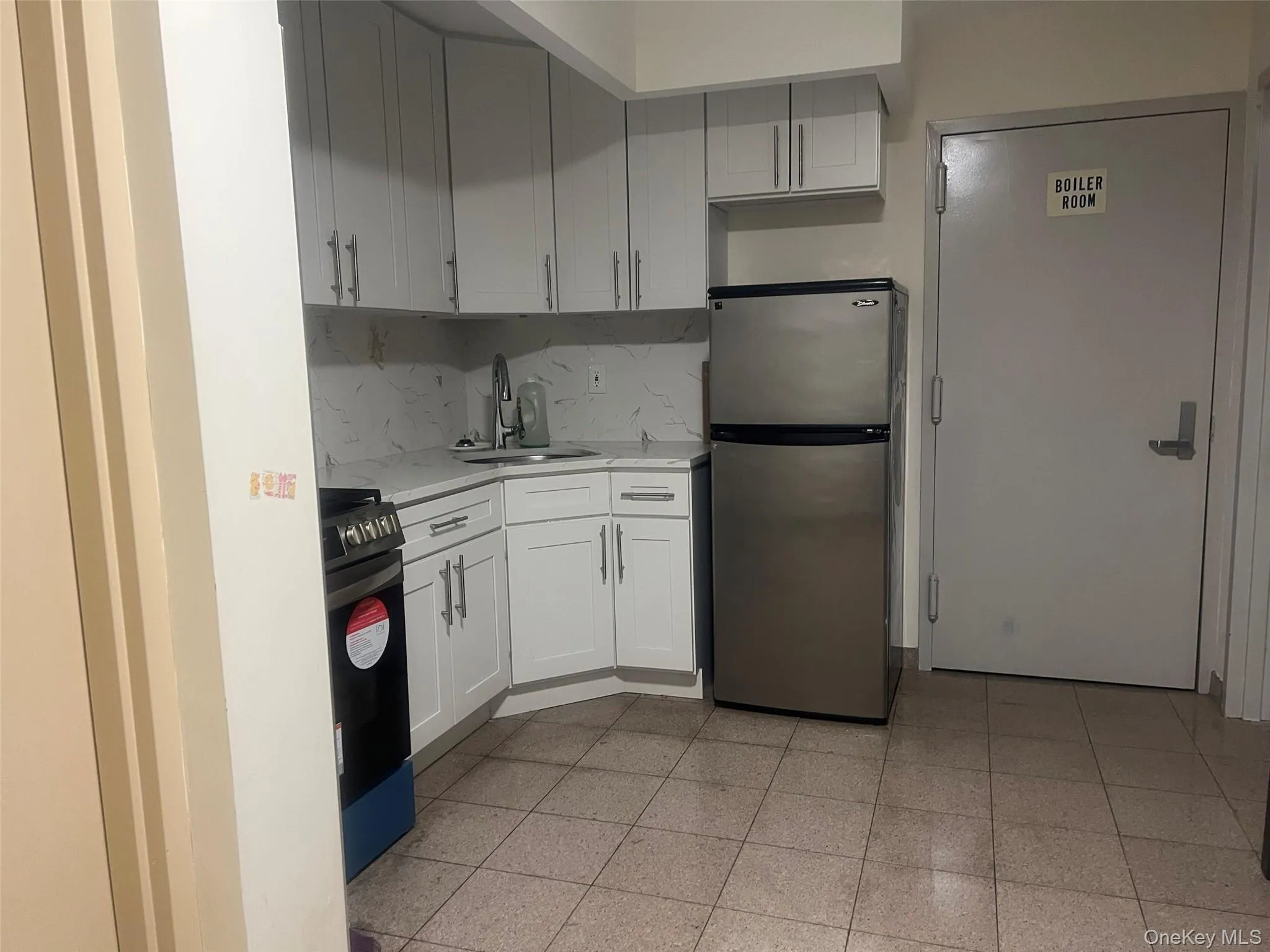 3521 Farrington Street, New York, NY, 2 Bedrooms Bedrooms, 4 Rooms Rooms,1 BathroomBathrooms,Residential Lease,For Rent,Farrington,0,989102 3521 Farrington Street, New York, NY, 2 Bedrooms Bedrooms, 4 Rooms Rooms,1 BathroomBathrooms,Residential Lease,For Rent,Farrington,0,989102