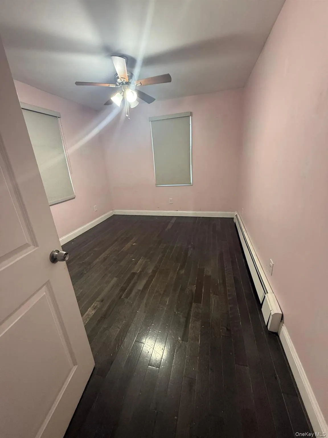 121 Carroll Avenue, Hempstead, NY, 2 Bedrooms Bedrooms, 5 Rooms Rooms,1 BathroomBathrooms,Residential Lease,For Rent,Carroll,0,989113 121 Carroll Avenue, Hempstead, NY, 2 Bedrooms Bedrooms, 5 Rooms Rooms,1 BathroomBathrooms,Residential Lease,For Rent,Carroll,0,989113