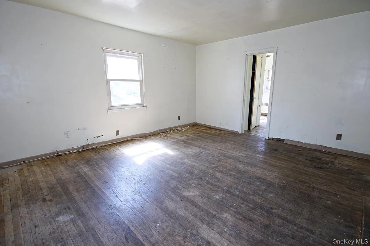 1051 victory Boulevard, New York, NY, 2 Bedrooms Bedrooms, 5 Rooms Rooms,1 BathroomBathrooms,Residential,For Rent,victory,0,989132 1051 victory Boulevard, New York, NY, 2 Bedrooms Bedrooms, 5 Rooms Rooms,1 BathroomBathrooms,Residential,For Rent,victory,0,989132