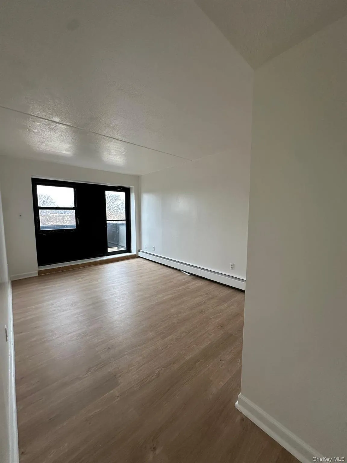 5611 Clover Place, New York, NY, 3 Bedrooms Bedrooms, 6 Rooms Rooms,1 BathroomBathrooms,Residential Lease,For Rent,Clover,0,989134 5611 Clover Place, New York, NY, 3 Bedrooms Bedrooms, 6 Rooms Rooms,1 BathroomBathrooms,Residential Lease,For Rent,Clover,0,989134