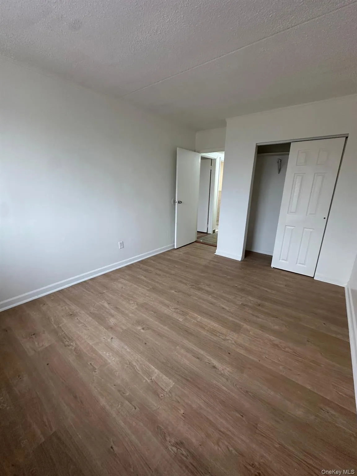 5611 Clover Place, New York, NY, 3 Bedrooms Bedrooms, 6 Rooms Rooms,1 BathroomBathrooms,Residential Lease,For Rent,Clover,0,989134 5611 Clover Place, New York, NY, 3 Bedrooms Bedrooms, 6 Rooms Rooms,1 BathroomBathrooms,Residential Lease,For Rent,Clover,0,989134