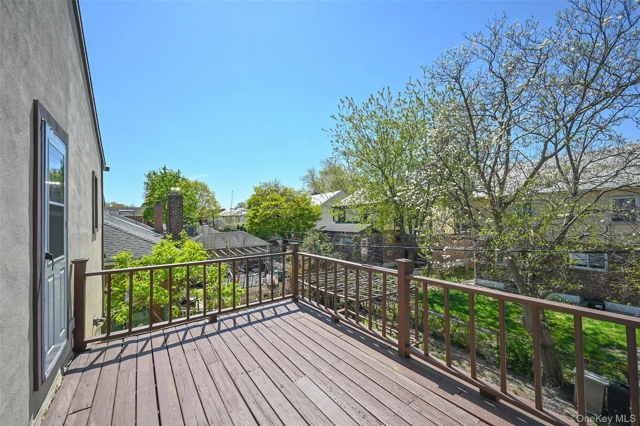 223-14 Kingsbury Avenue, New York, NY, 4 Bedrooms Bedrooms, 11 Rooms Rooms,2 BathroomsBathrooms,Residential,For Rent,Kingsbury,0,989140 223-14 Kingsbury Avenue, New York, NY, 4 Bedrooms Bedrooms, 11 Rooms Rooms,2 BathroomsBathrooms,Residential,For Rent,Kingsbury,0,989140