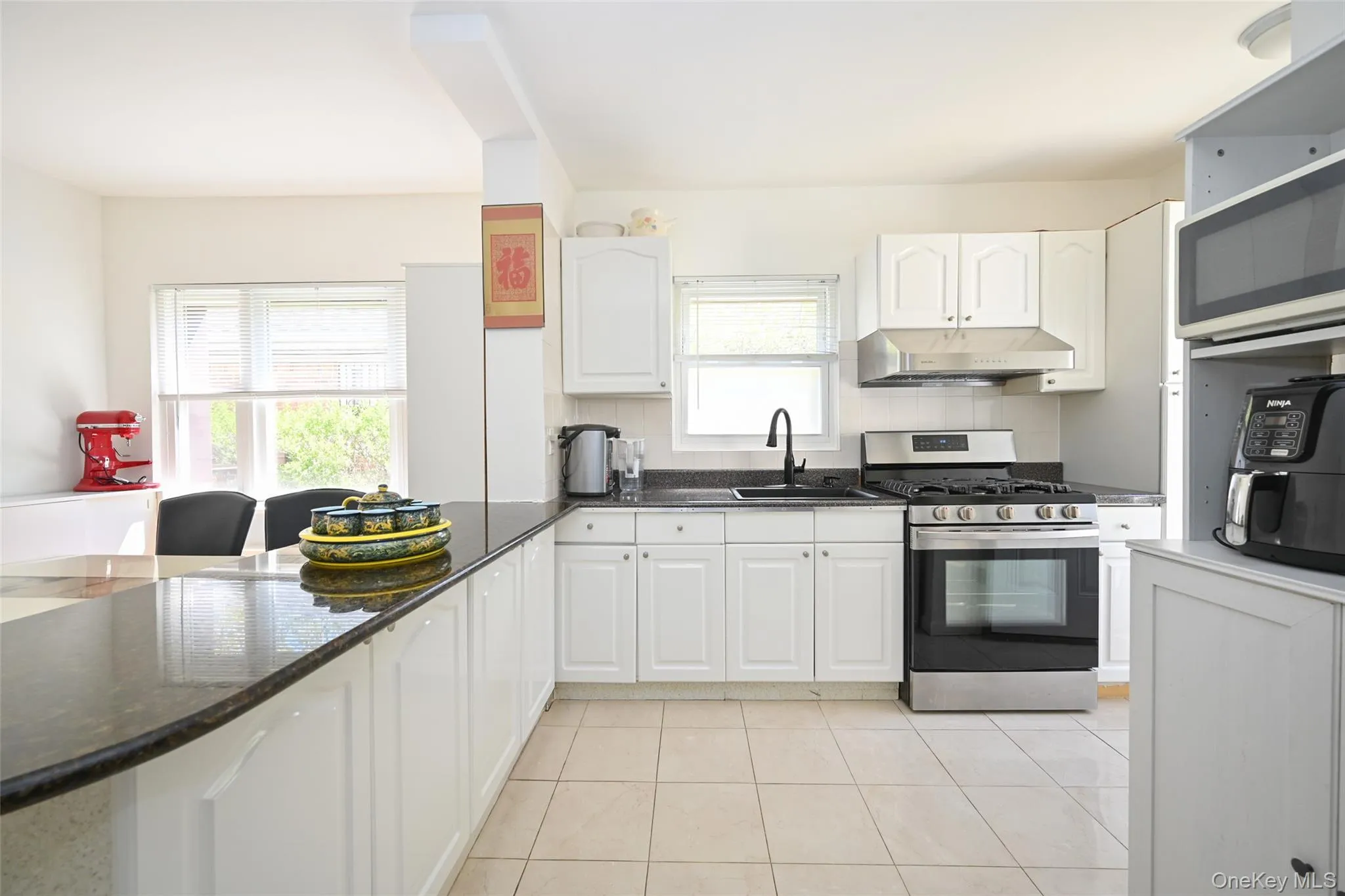 223-14 Kingsbury Avenue, New York, NY, 4 Bedrooms Bedrooms, 11 Rooms Rooms,2 BathroomsBathrooms,Residential,For Rent,Kingsbury,0,989140 223-14 Kingsbury Avenue, New York, NY, 4 Bedrooms Bedrooms, 11 Rooms Rooms,2 BathroomsBathrooms,Residential,For Rent,Kingsbury,0,989140