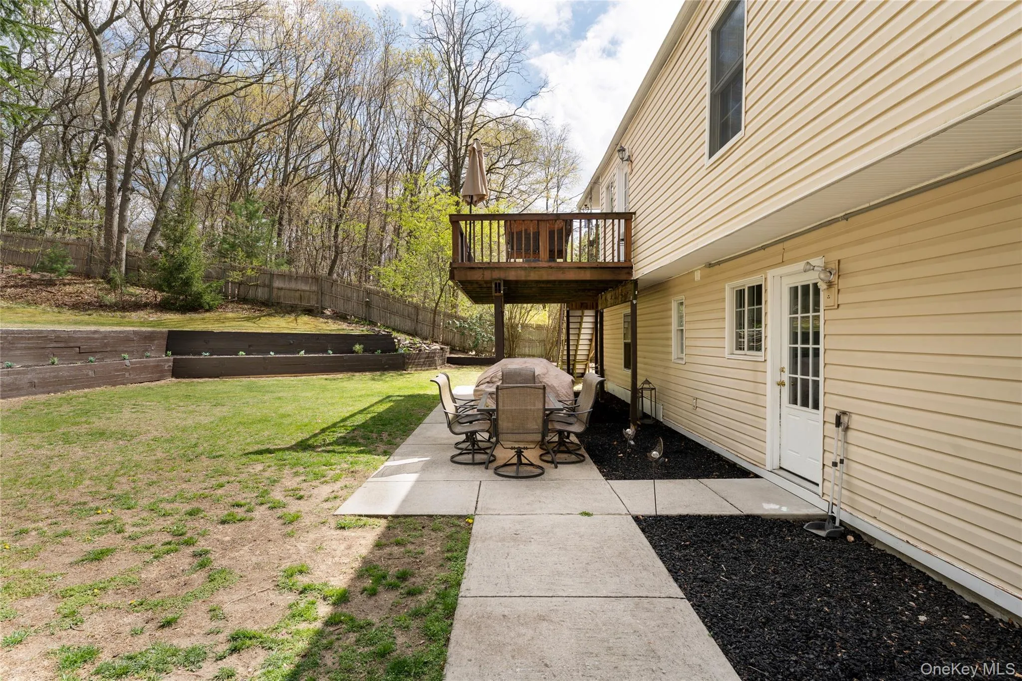 591 Meadow Road, Smithtown, NY, 4 Bedrooms Bedrooms, 9 Rooms Rooms,3 BathroomsBathrooms,Residential Sale,For Rent,Meadow,0,989141 591 Meadow Road, Smithtown, NY, 4 Bedrooms Bedrooms, 9 Rooms Rooms,3 BathroomsBathrooms,Residential Sale,For Rent,Meadow,0,989141