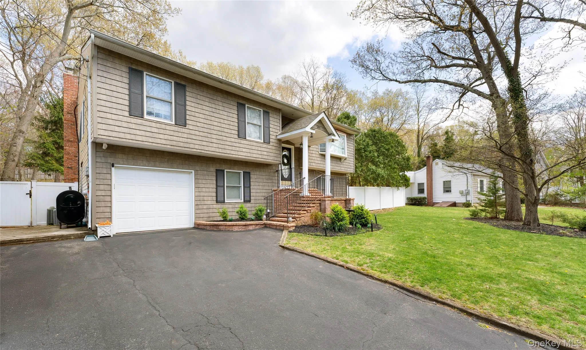 591 Meadow Road, Smithtown, NY, 4 Bedrooms Bedrooms, 9 Rooms Rooms,3 BathroomsBathrooms,Residential Sale,For Rent,Meadow,0,989141 591 Meadow Road, Smithtown, NY, 4 Bedrooms Bedrooms, 9 Rooms Rooms,3 BathroomsBathrooms,Residential Sale,For Rent,Meadow,0,989141