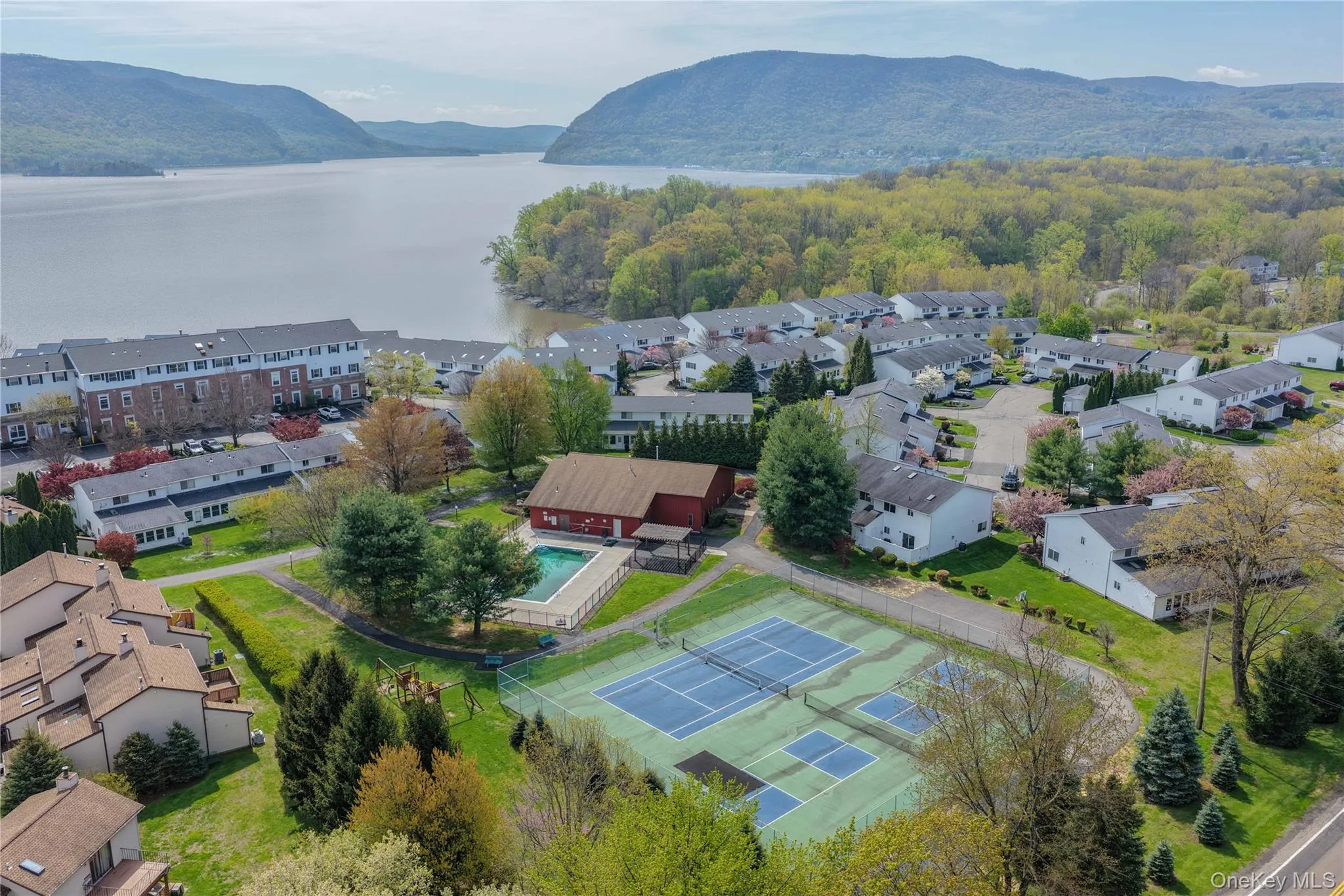 739 Hewitt Lane, New Windsor, NY, 2 Bedrooms Bedrooms, 6 Rooms Rooms,2 BathroomsBathrooms,Residential,For Rent,Hewitt,0,989150 739 Hewitt Lane, New Windsor, NY, 2 Bedrooms Bedrooms, 6 Rooms Rooms,2 BathroomsBathrooms,Residential,For Rent,Hewitt,0,989150